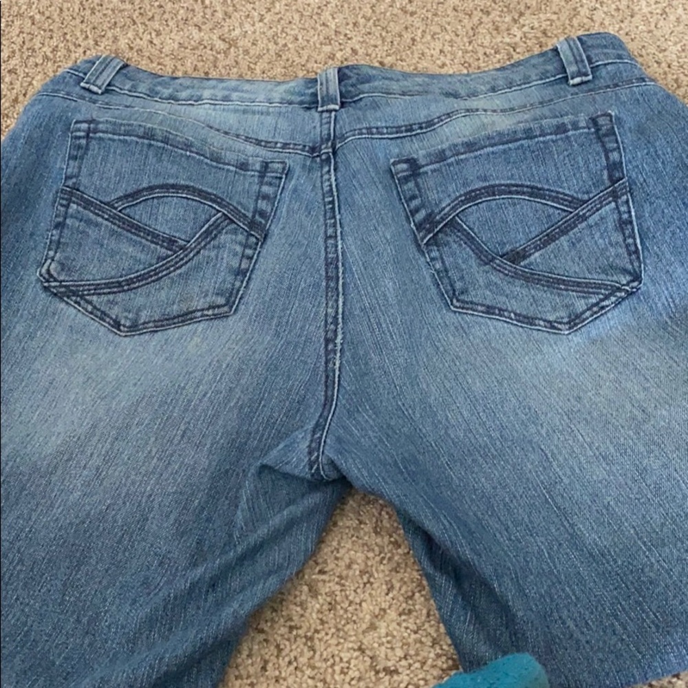 Capris - Picture 5 of 5
